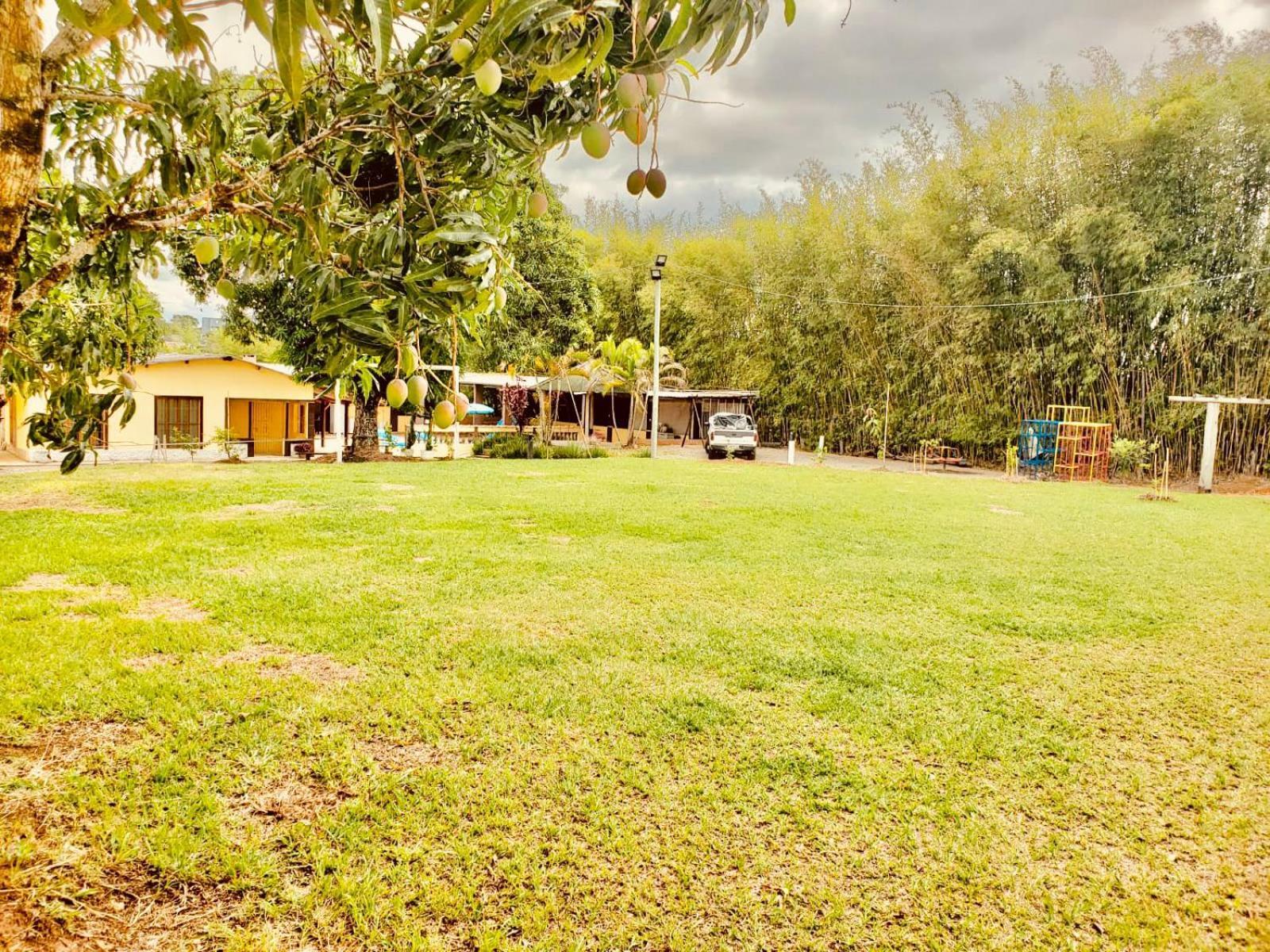 Chacara Charmosa Com Piscina, Campo De Futebol Βίλα Guaratinguetá Εξωτερικό φωτογραφία